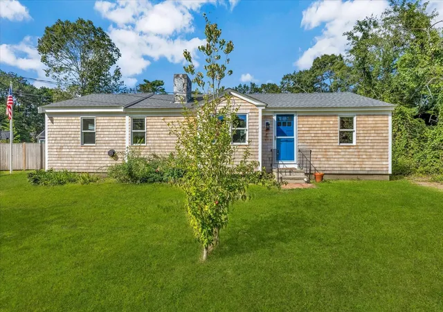 Photo 1 of Single family home for sale at 25 Raspberry Ln, Marstons Mills, MA 02648 | MLS# 73579901 | Listing updated on 2026-10-15