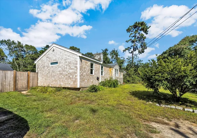 Photo 3 of Single family home for sale at 25 Raspberry Ln, Marstons Mills, MA 02648 | MLS# 73579901 | Listing updated on 2026-10-15