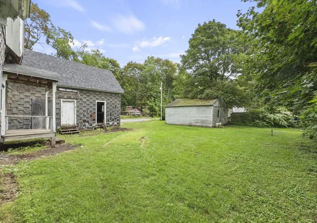 Photo 4 of House for sale at 340-342 Wahconah St, Pittsfield, MA 01201 | MLS# 73572558 | Listing updated on 2026-09-11