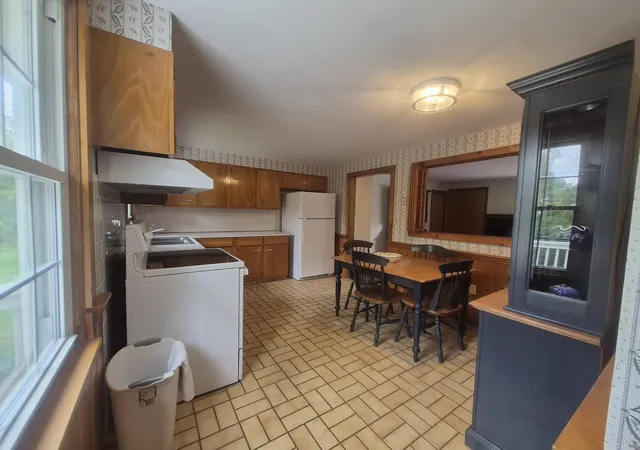 Photo 3 of Single family home for sale at 328 Lebanon Hl Rd, Southbridge, MA 01550 | MLS# 73585702 | Listing updated on 2026-10-25