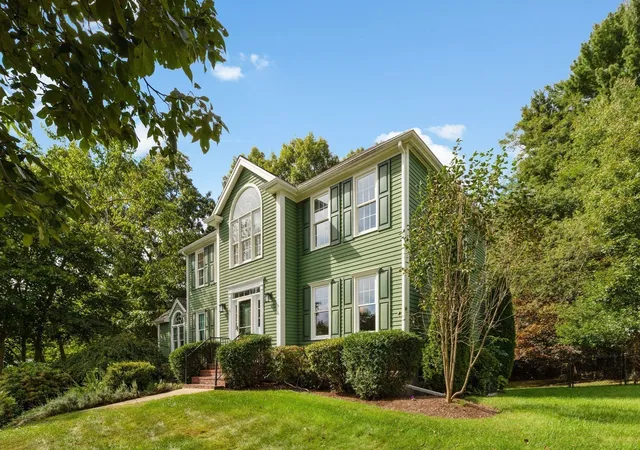 Photo 2 of Single family home for sale at 8 Dennison Ct, Stoughton, MA 02072 | MLS# 73584639 | Listing updated on 2026-10-12
