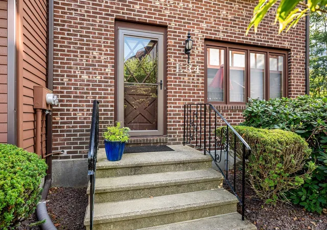 Photo 2 of Condo for sale at 34 Scotty Holw Dr #E, North Chelmsford, MA 01863 | MLS# 73571061 | Listing updated on 2026-09-06