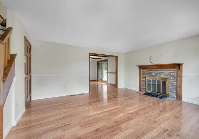 Photo 3 of Condo for sale at 34 Scotty Holw Dr #E, North Chelmsford, MA 01863 | MLS# 73571061 | Listing updated on 2026-09-06
