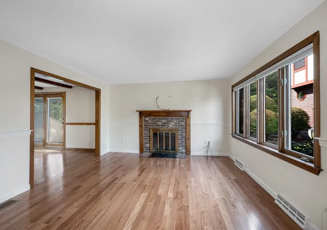 Photo 4 of Condo for sale at 34 Scotty Holw Dr #E, North Chelmsford, MA 01863 | MLS# 73571061 | Listing updated on 2026-09-06