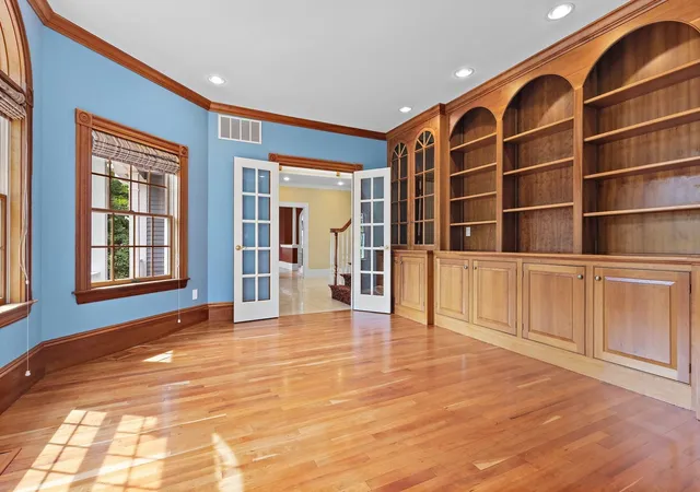 Photo 4 of Single family home for sale at 27 Carriage Dr, Lexington, MA 02420 | MLS# 73574816 | Listing updated on 2026-09-17