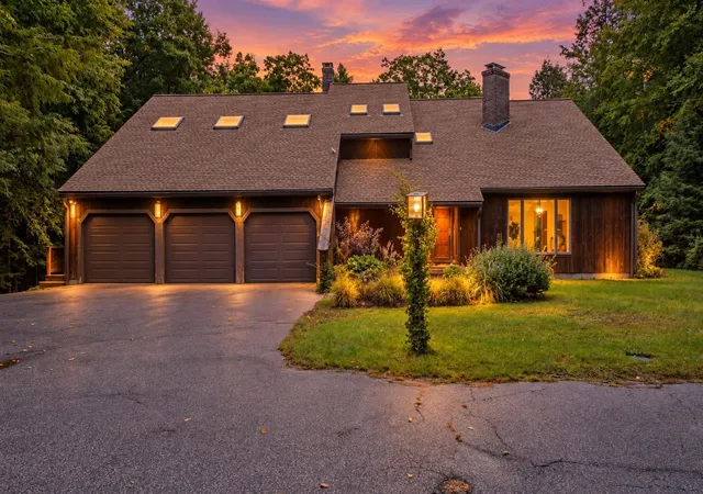 Single family home for sale at 6 Nestlewood Ln, Hubbardston, MA 01452 | MLS# 73583026
