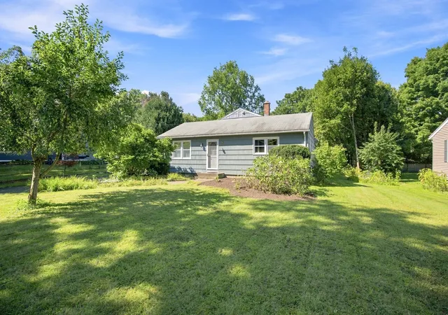 Photo 1 of Sale Pending at 40 Lake St, Florence, MA 01062 | MLS# 73573991 | Listing updated on 2026-09-29