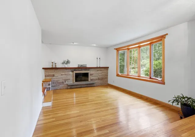 Photo 4 of Sale Pending at 18 Brucewood Rd, Acton, MA 01720 | MLS# 73575137 | Listing updated on 2026-10-07