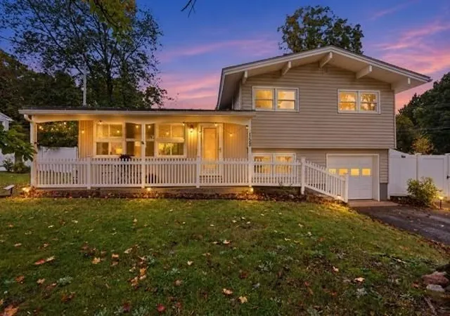 Photo 2 of Single family home for sale at 158 Rocky Hl Rd, Hadley, MA 01035 | MLS# 73584202 | Listing updated on 2026-10-14
