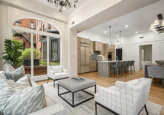 Listing Photo 4 - Condo for sale in building located at 190 A Marlborough St, Boston, MA 02116 - Unit #A