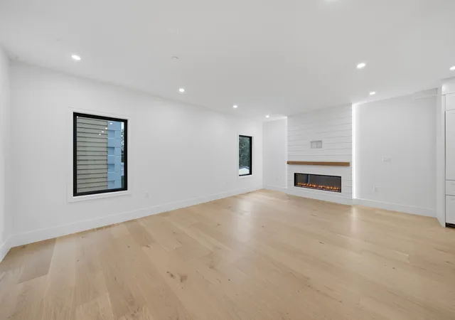 Photo 2 of Condo for sale at 421 East 6th St #TH3, South Boston, MA 02127 | MLS# 73576163 | Listing updated on 2026-09-17
