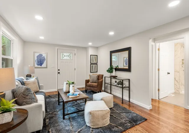 Photo 4 of Single family home for sale at 122 York St, Stoughton, MA 02072 | MLS# 73571796 | Listing updated on 2026-09-07