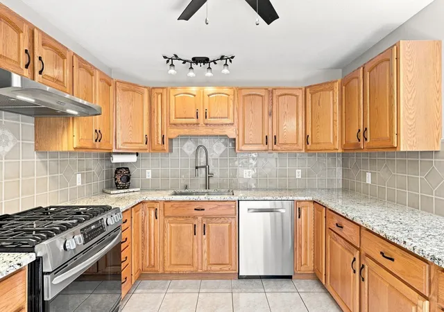 Photo 3 of Sale Pending at 1604 Center St, Ludlow, MA 01056 | MLS# 73572396 | Listing updated on 2026-09-09