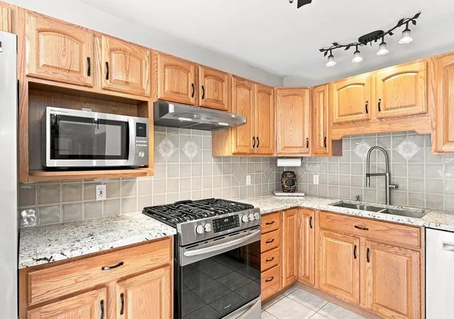 Photo 4 of Sale Pending at 1604 Center St, Ludlow, MA 01056 | MLS# 73572396 | Listing updated on 2026-09-09