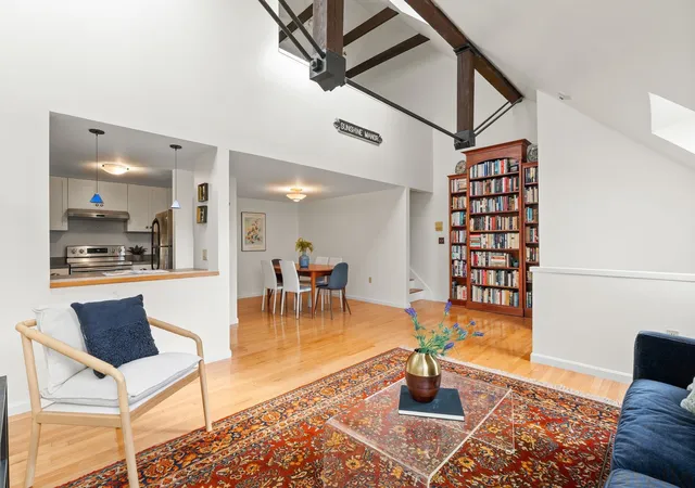 Listing Photo 5 - Condo for sale in building located at 88 Park Ave, Arlington, MA 02476 - Unit #412