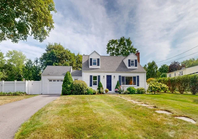 Photo 1 of Single family home for sale at 3 Remsen Ave, Medfield, MA 02052 | MLS# 73579329 | Listing updated on 2026-10-13