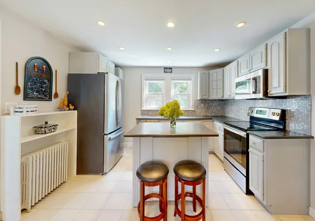 Photo 3 of Single family home for sale at 3 Remsen Ave, Medfield, MA 02052 | MLS# 73579329 | Listing updated on 2026-10-13