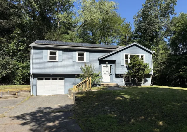 Single family home for sale at 5 Edge Hl Rd, Amherst, MA 01002 | MLS# 73574961