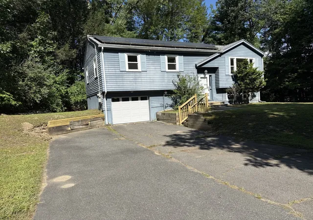 Photo 1 of Single family home for sale at 5 Edge Hl Rd, Amherst, MA 01002 | MLS# 73574961 | Listing updated on 2026-09-17