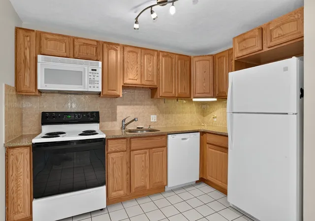 Condo for sale at 9 Davis Rd #C8, Acton, MA 01720 | MLS# 73588384