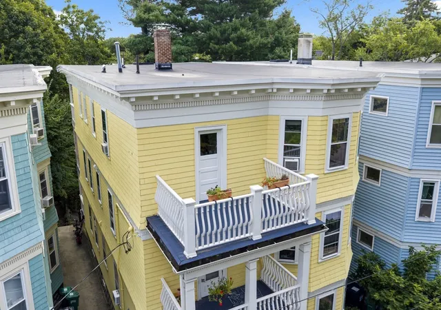 Listing Photo 2 - Condo for sale in building located at 22 Fayette St, Cambridge, MA 02139 - Unit #3