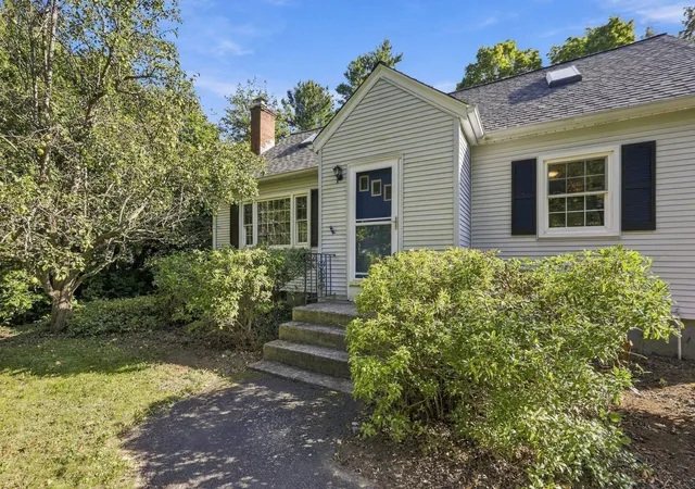 Photo 3 of Sale Pending at 13 Chileab Rd, South Hadley, MA 01075 | MLS# 73581976 | Listing updated on 2026-10-14