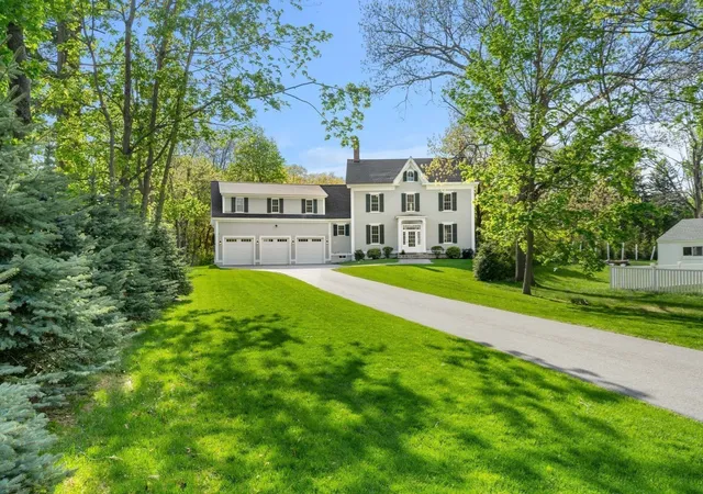 Photo 1 of Single family home for sale at 275 S Main St, Andover, MA 01810 | MLS# 73575820 | Listing updated on 2026-09-15