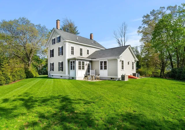 Photo 2 of Single family home for sale at 275 S Main St, Andover, MA 01810 | MLS# 73575820 | Listing updated on 2026-09-15