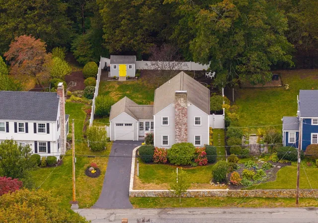 Photo 2 of Sale Pending at 70 Mount Vernon W, East Weymouth, MA 02189 | MLS# 73585707 | Listing updated on 2026-10-14