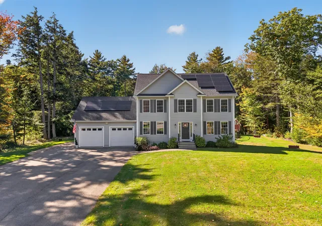 Photo 2 of Single family home for sale at 11 Bancroft Cir, Mont Vernon, NH 03057 | MLS# 73586912 | Listing updated on 2026-10-10