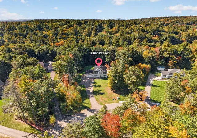 Photo 4 of Single family home for sale at 11 Bancroft Cir, Mont Vernon, NH 03057 | MLS# 73586912 | Listing updated on 2026-10-10