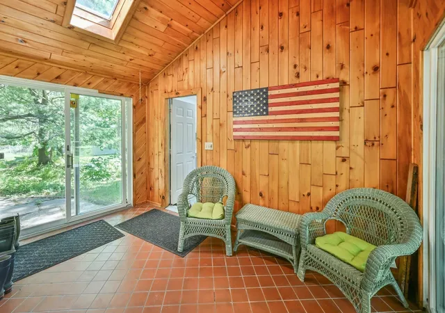 Photo 41 of Sale Pending at 152 Federal Hl Rd, Oxford, MA 01540 | MLS# 73578774 | Listing updated on 2026-10-14