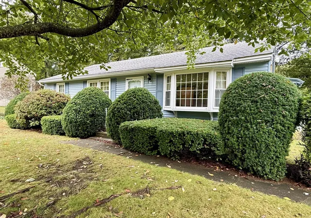Photo 2 of Single family home for sale at 66 Debbie Dr, Leominster, MA 01453 | MLS# 73585508 | Listing updated on 2026-10-05