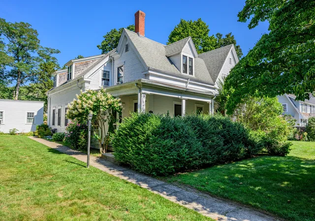 Photo 2 of Condo for sale at 340 Main St #1, Centerville, MA 02632 | MLS# 73585222 | Listing updated on 2026-10-05