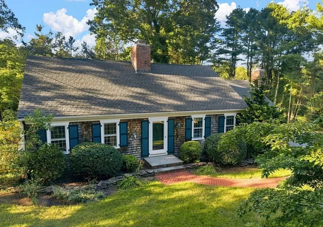 Single family home for sale at 8 Lebaron Way, Mattapoisett, MA 02739 | MLS# 73574919