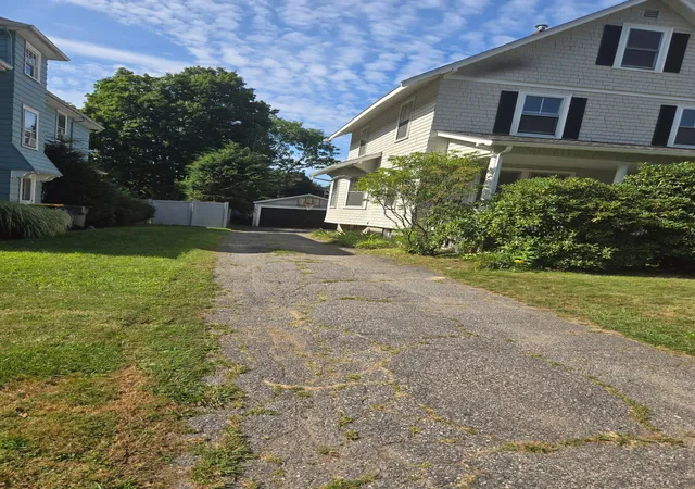 Photo 4 of Single family home for sale at 27 Mansfield St, Framingham, MA 01702 | MLS# 73570577 | Listing updated on 2026-09-16