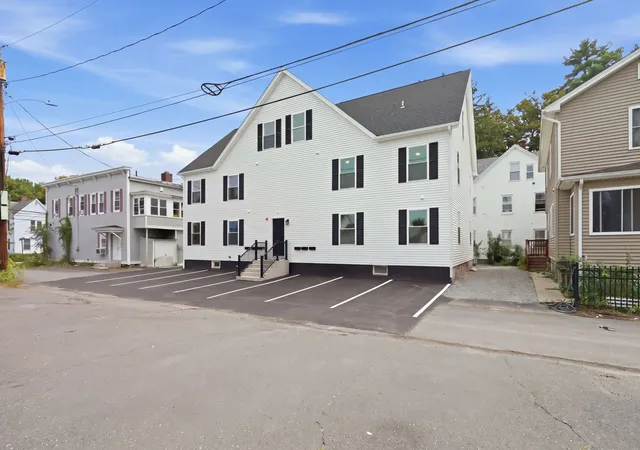 Listing Photo 2 - Condo for sale in building located at 4 Phelps Ave, Westfield, MA 01085