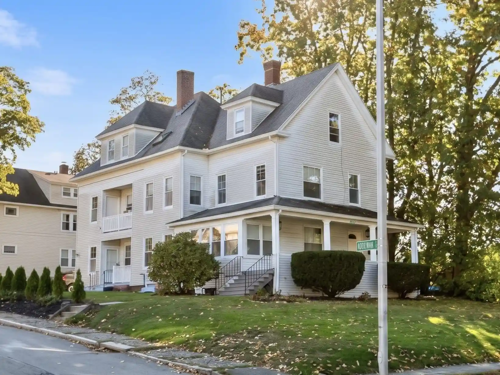 Listing Photo 1 - Condo for sale in 469 Grv St located at 469 Grv St, Worcester, MA 01605 - Unit 469 Grove St