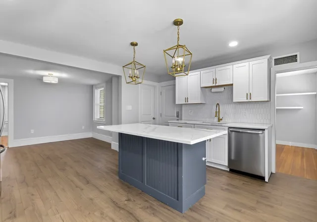 Listing Photo 4 - Condo for sale in building located at 42 School St, Salem, MA 01970 - Unit #2