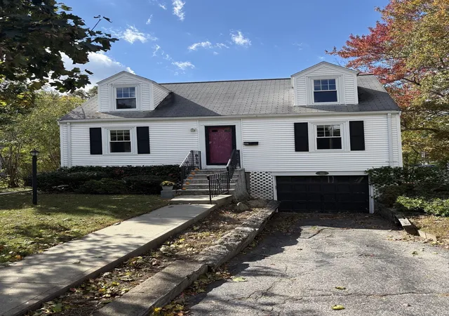 Photo 3 of Single family home for sale at 496 Nahatan St, Norwood, MA 02062 | MLS# 73587987 | Listing updated on 2026-10-13