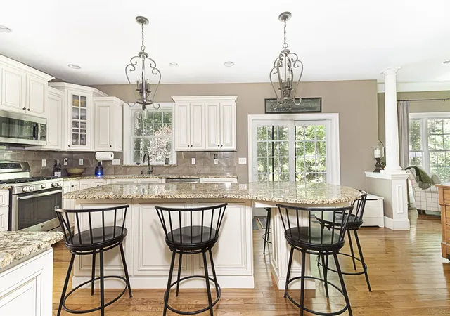 Photo 4 of Single family home for sale at 32 Sewall St, Shrewsbury, MA 01545 | MLS# 73572544 | Listing updated on 2026-09-21