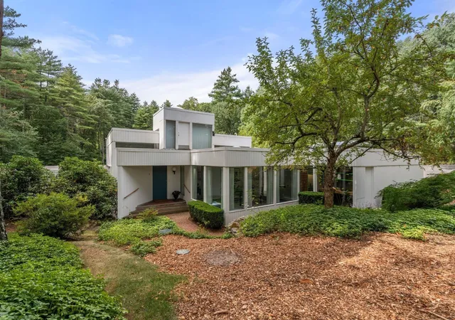 Photo 3 of Single family home for sale at 336 Deacon Haynes Rd, Concord, MA 01742 | MLS# 73572778 | Listing updated on 2026-09-12