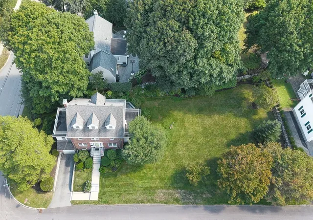 Photo 1 of Single family home for sale at 143 Arlington St, Winchester, MA 01890 | MLS# 73575069 | Listing updated on 2026-09-14
