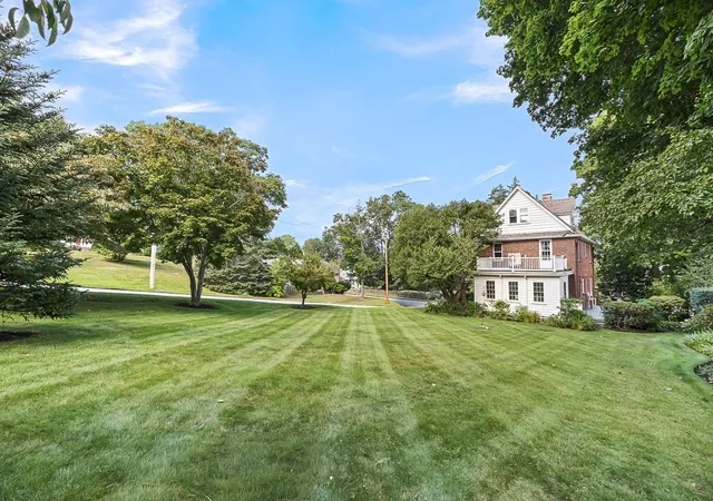Photo 2 of Single family home for sale at 143 Arlington St, Winchester, MA 01890 | MLS# 73575069 | Listing updated on 2026-09-14