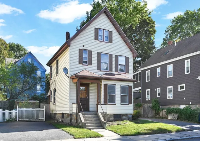 Photo 2 of Sale Pending at 21 Ardale St, Roslindale, MA 02131 | MLS# 73583806 | Listing updated on 2026-10-14