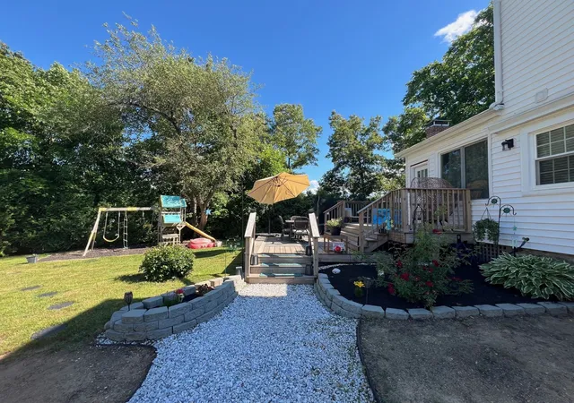 Photo 3 of Single family home for sale at 253 Lebanon Hl Rd, Southbridge, MA 01550 | MLS# 73568005 | Listing updated on 2026-09-13