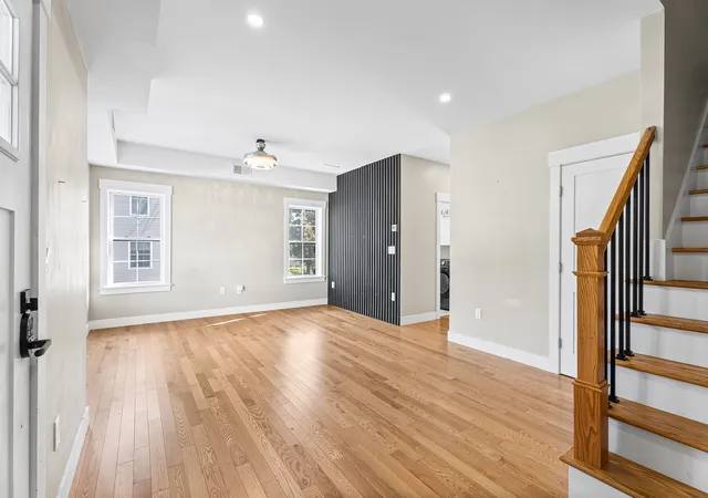 Photo 3 of Single family home for sale at 32 Valmor St, Worcester, MA 01604 | MLS# 73571294 | Listing updated on 2026-09-06