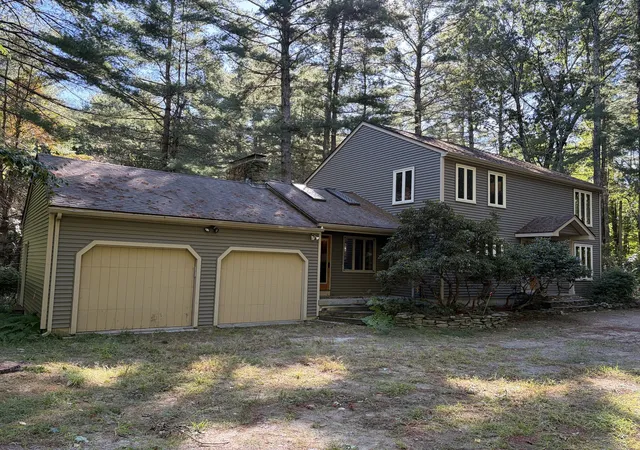 Photo 2 of Single family home for sale at 23 Forest St, Upton, MA 01568 | MLS# 73586877 | Listing updated on 2026-10-14