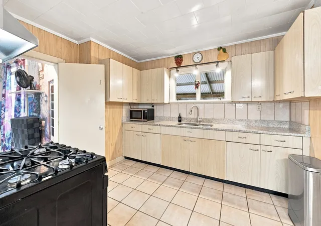 Photo 4 of Multi family home for sale at 1 Grove St, Lawrence, MA 01841 | MLS# 73574569 | Listing updated on 2026-09-28