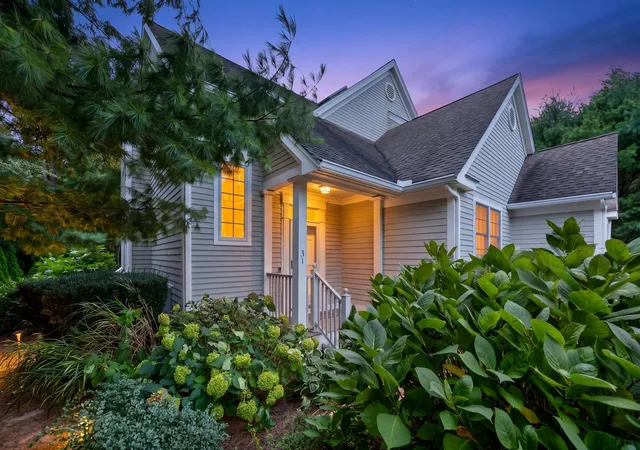 Photo 2 of Single family home for sale at 31 Quinn's Way, Mashpee, MA 02649 | MLS# 73585226 | Listing updated on 2026-10-17